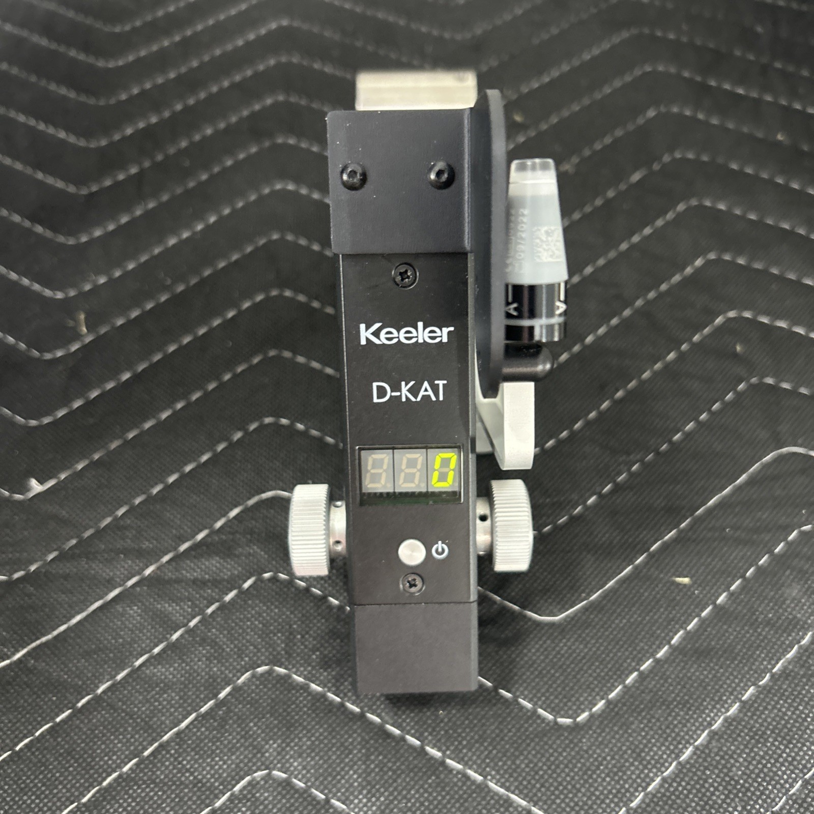 Keeler D- KAT, Haag Streit 870 Style Tonometer. Digital Readings.