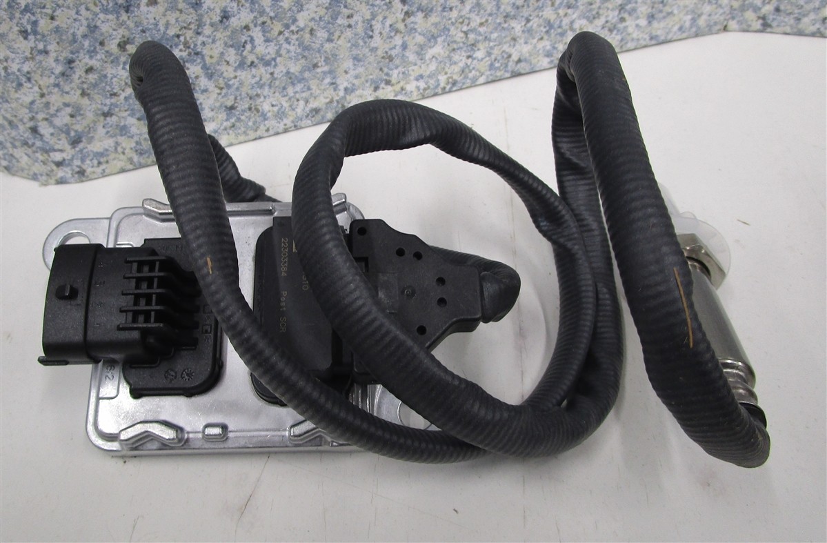 VOLVO 22303384 NOx Sensor GENUINE OEM NEW