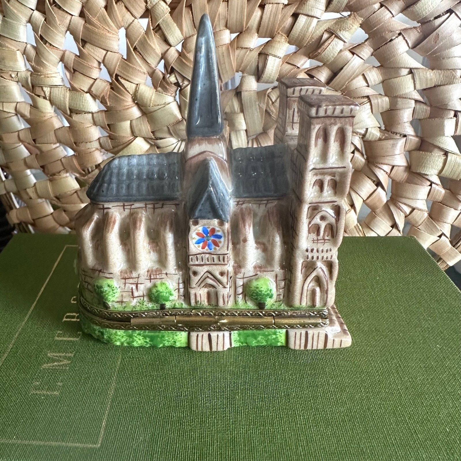 RARE Limoges Peint Main Notre Dame Trinket Box, Elda Creations, Limited Edition
