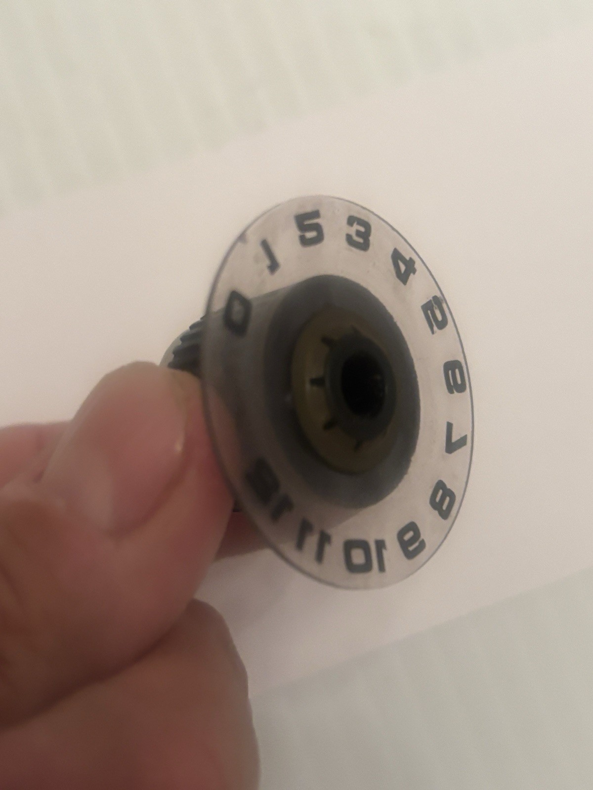 GIBSON MEDALIST 4/10 TUBE AMPLIFIER - ONE ORIGINAL KNOB