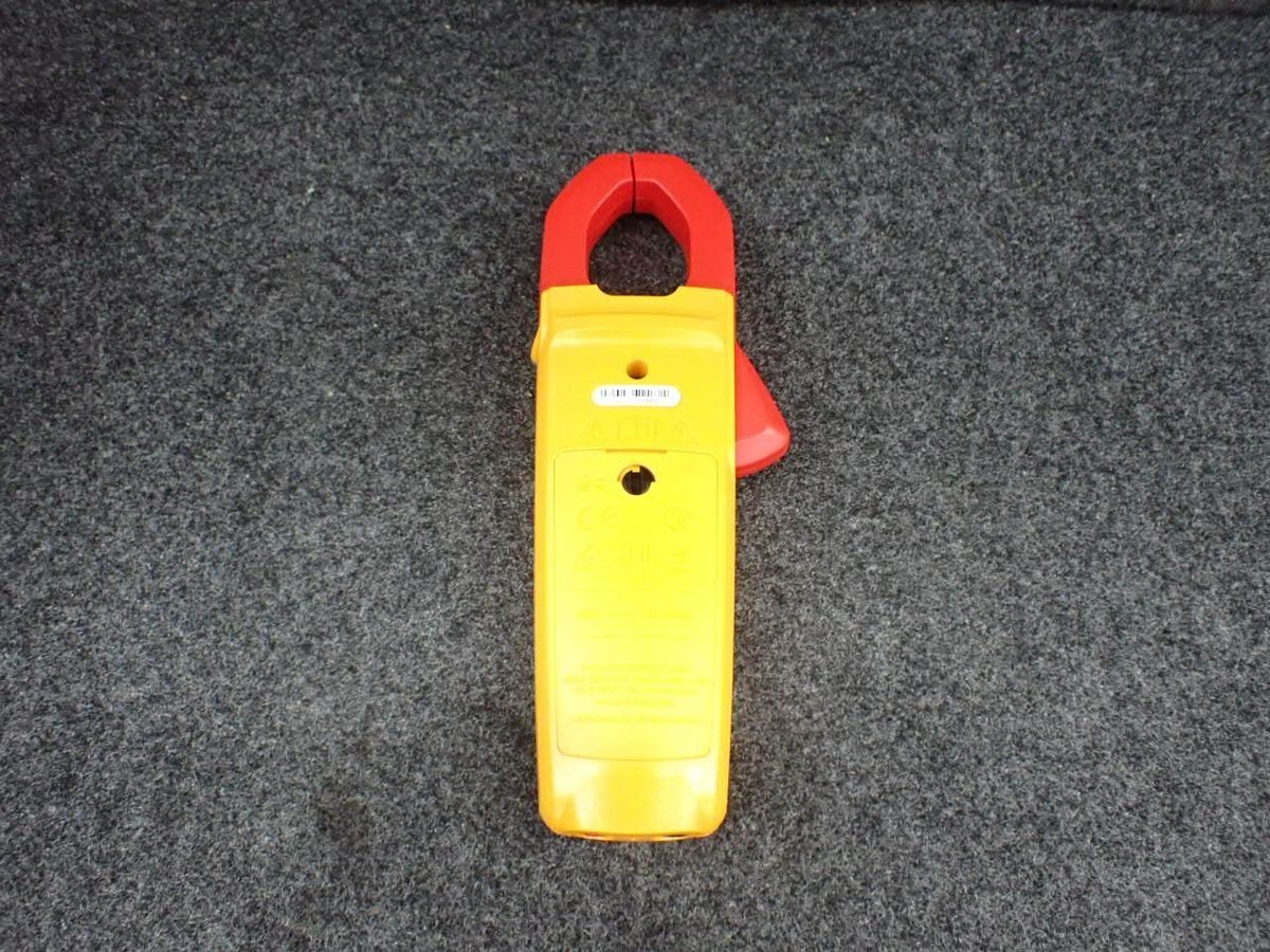 FLUKE 302+ Digital Clamp Meter, 30mm Jaw, 600 VAC/DC, 400A