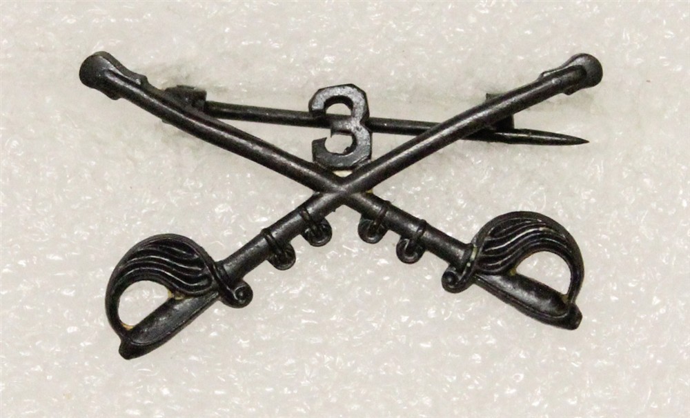 3rd Cavalry Regiment - Army Officer's Collar Pin: WWI shirt size