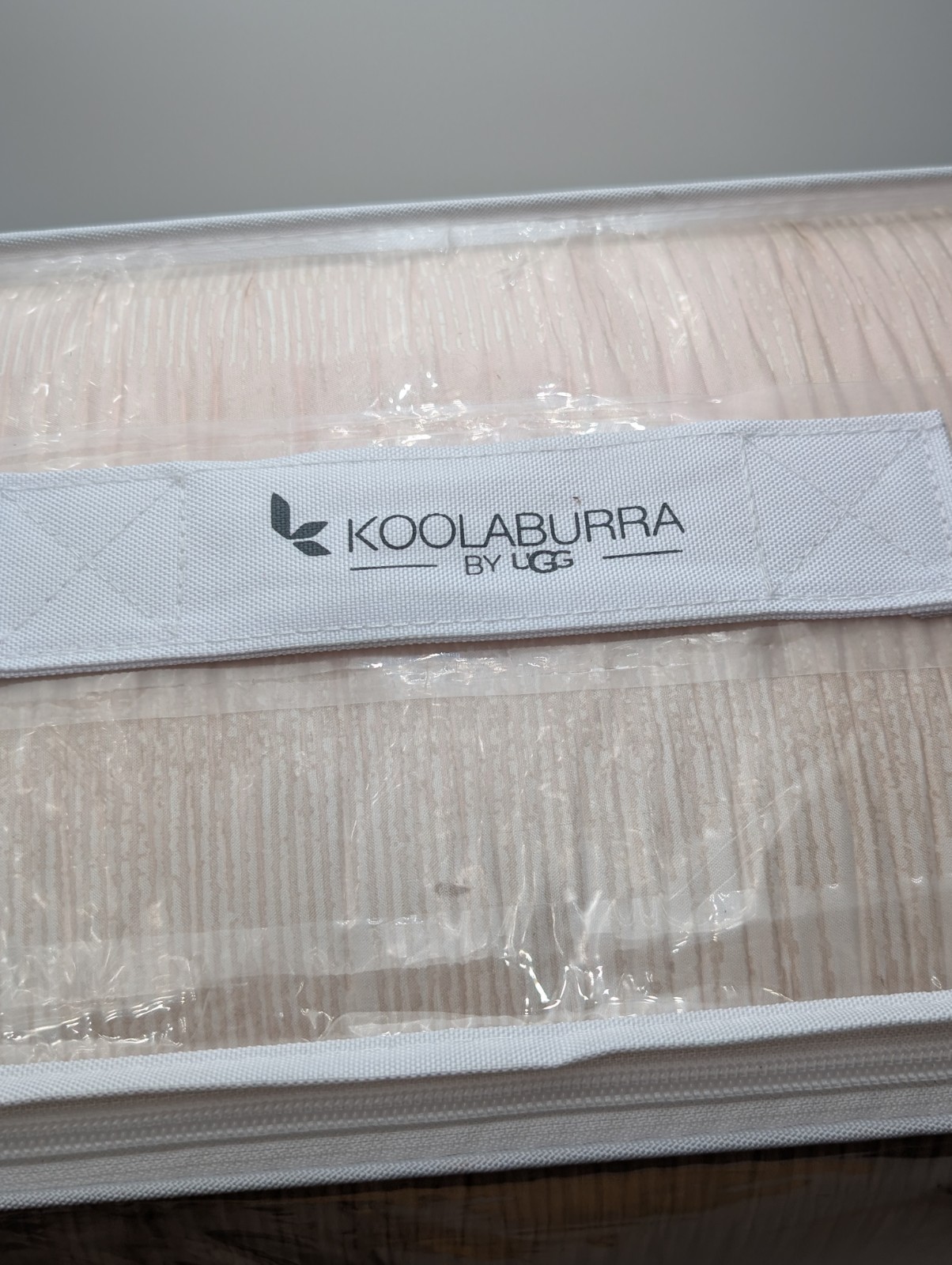 Koolaburra by Ugg Skye Comforter Set with Shams Soft Brown & White 32995