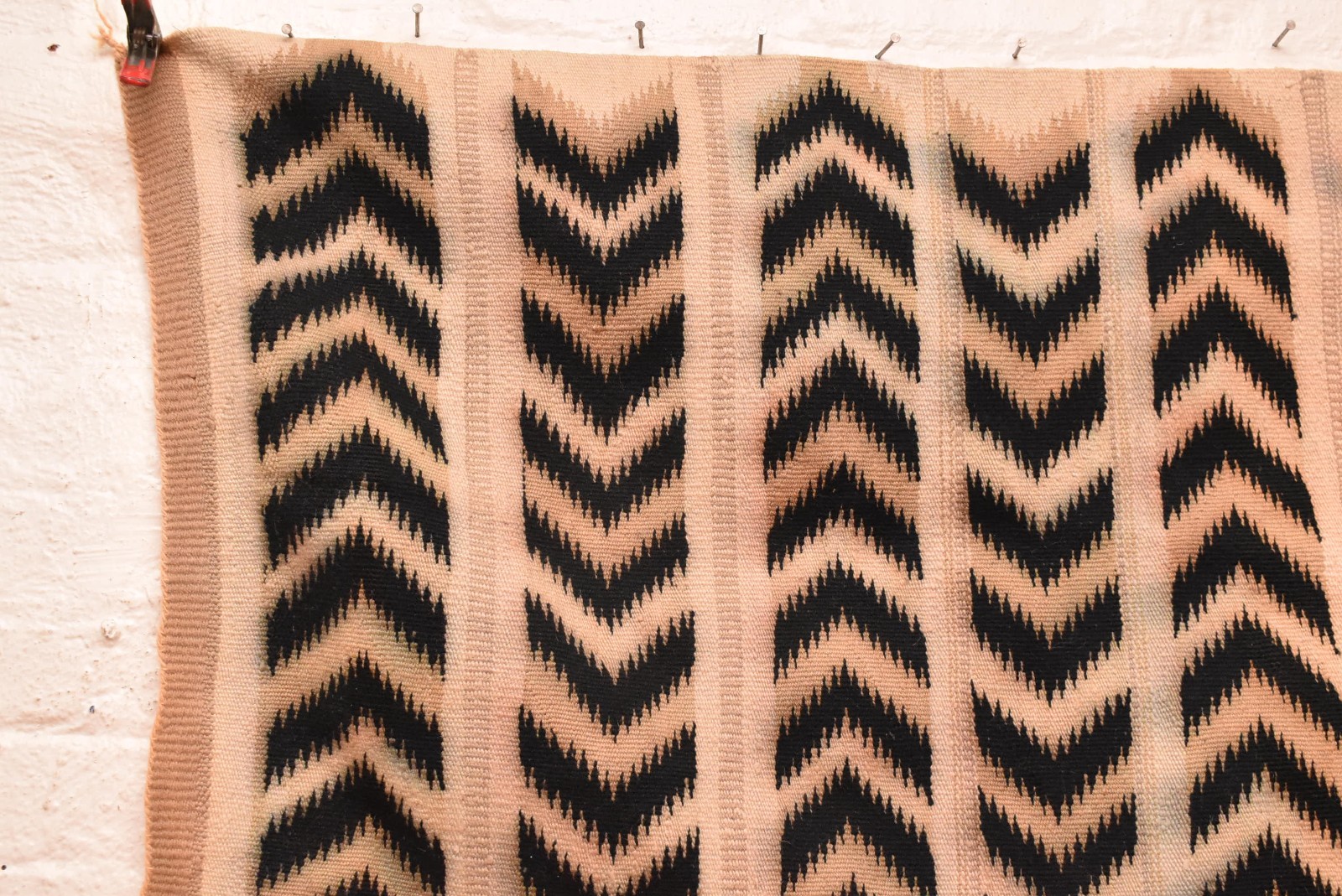 Vintage Navajo Rug Textile Native American Indian EYE Dazzler Weaving 42x28 ATQ