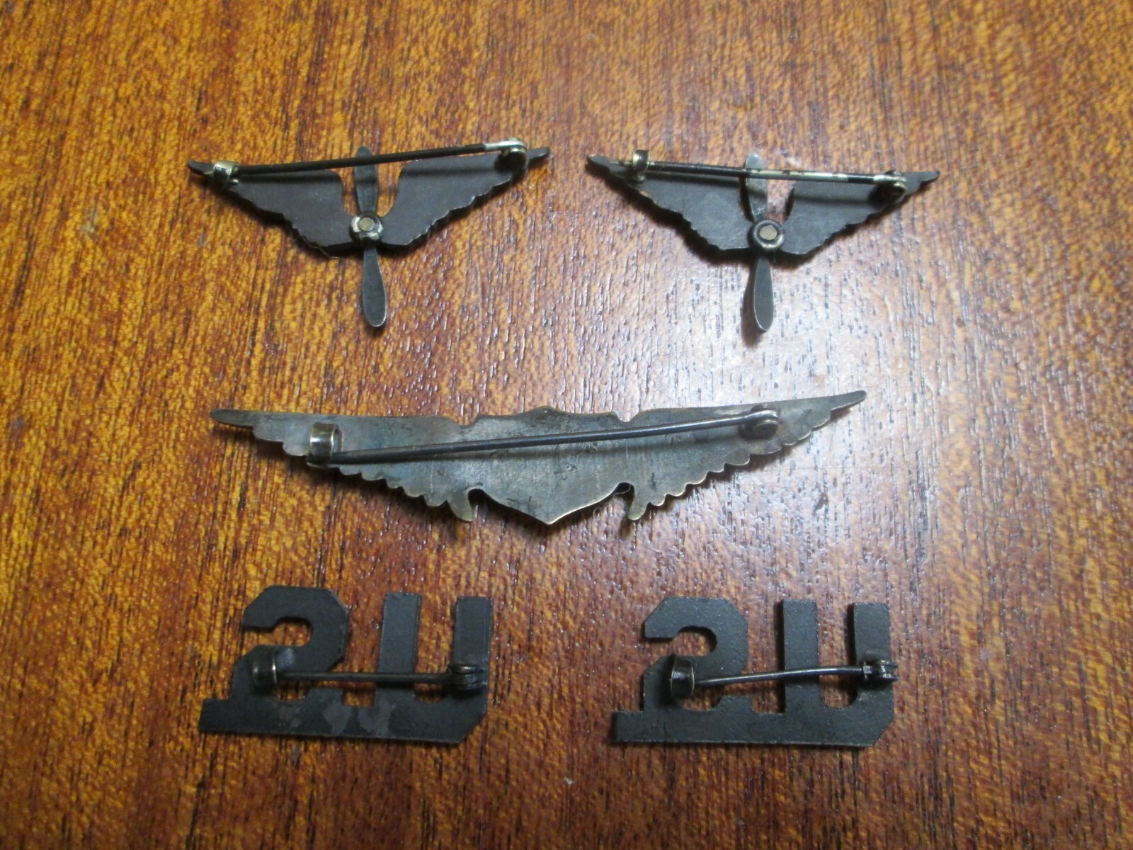 ORIGINAL World War I Silver Pilot's Wings W/ Gold US, plus matching insignia