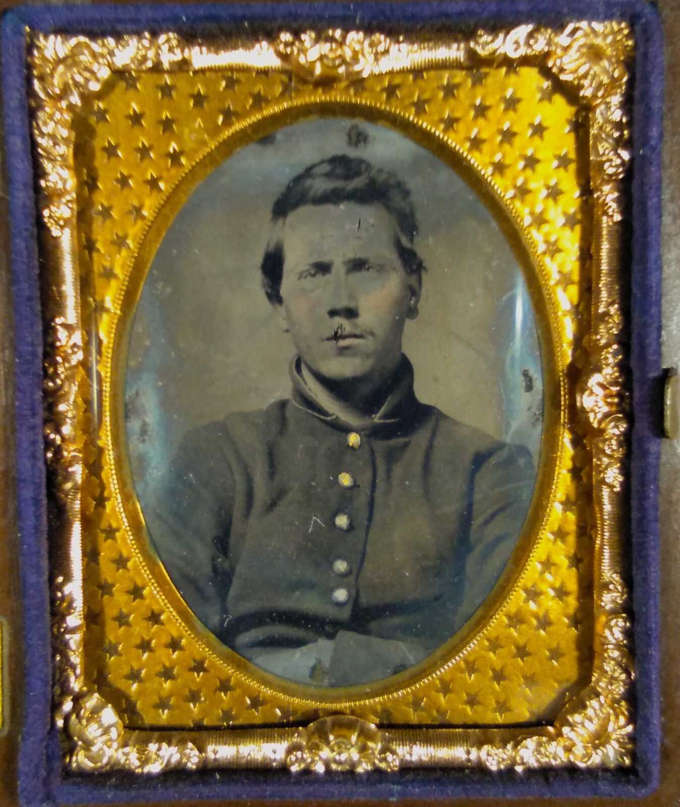 Tintype Of Civil War Soldier In Uniform In Brown Embossed Full Thermoplastic...