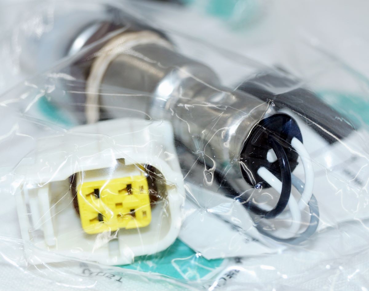 Genuine NTK 23162 O2 Sensor OE Identical Oxygen Sensor fits Ram Jeep Dodge