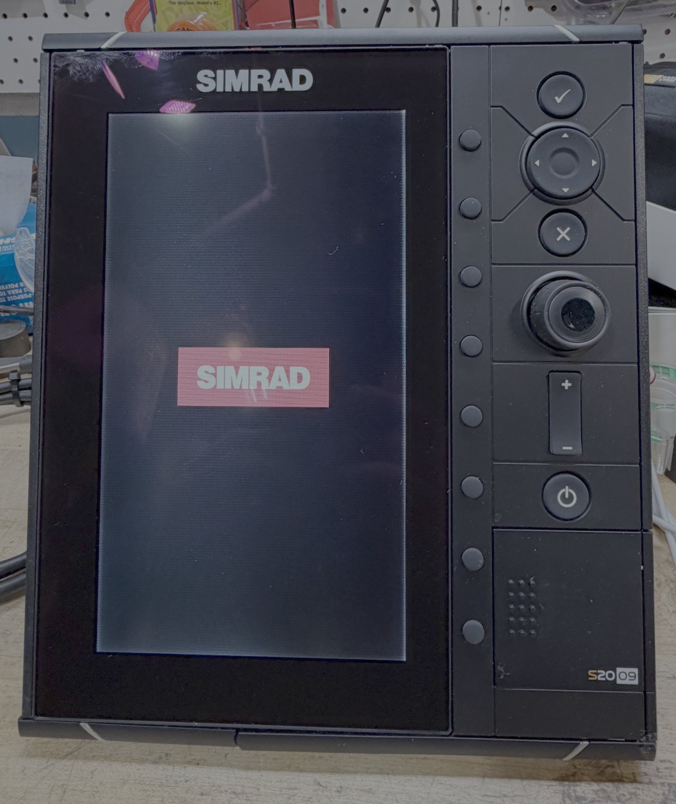 Nice SIMRAD S2009 9" Portrait Commercial Fishfinder