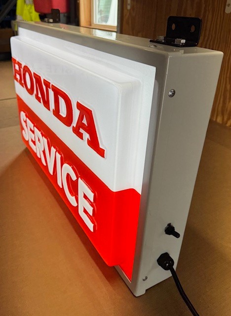 HONDA SERVICE PAN FORMED, EMBOSSED & EXTRUSION DEALER COUNTER SIGN 12" BY 20" !