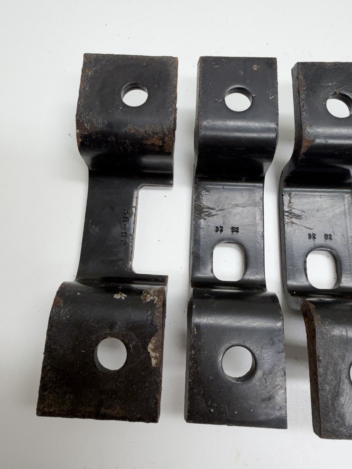 92 - 07 FORD VAN ECONOLINE E SERIES CLUB WAGON BENCH SEAT MOUNTING BRACKETS B22