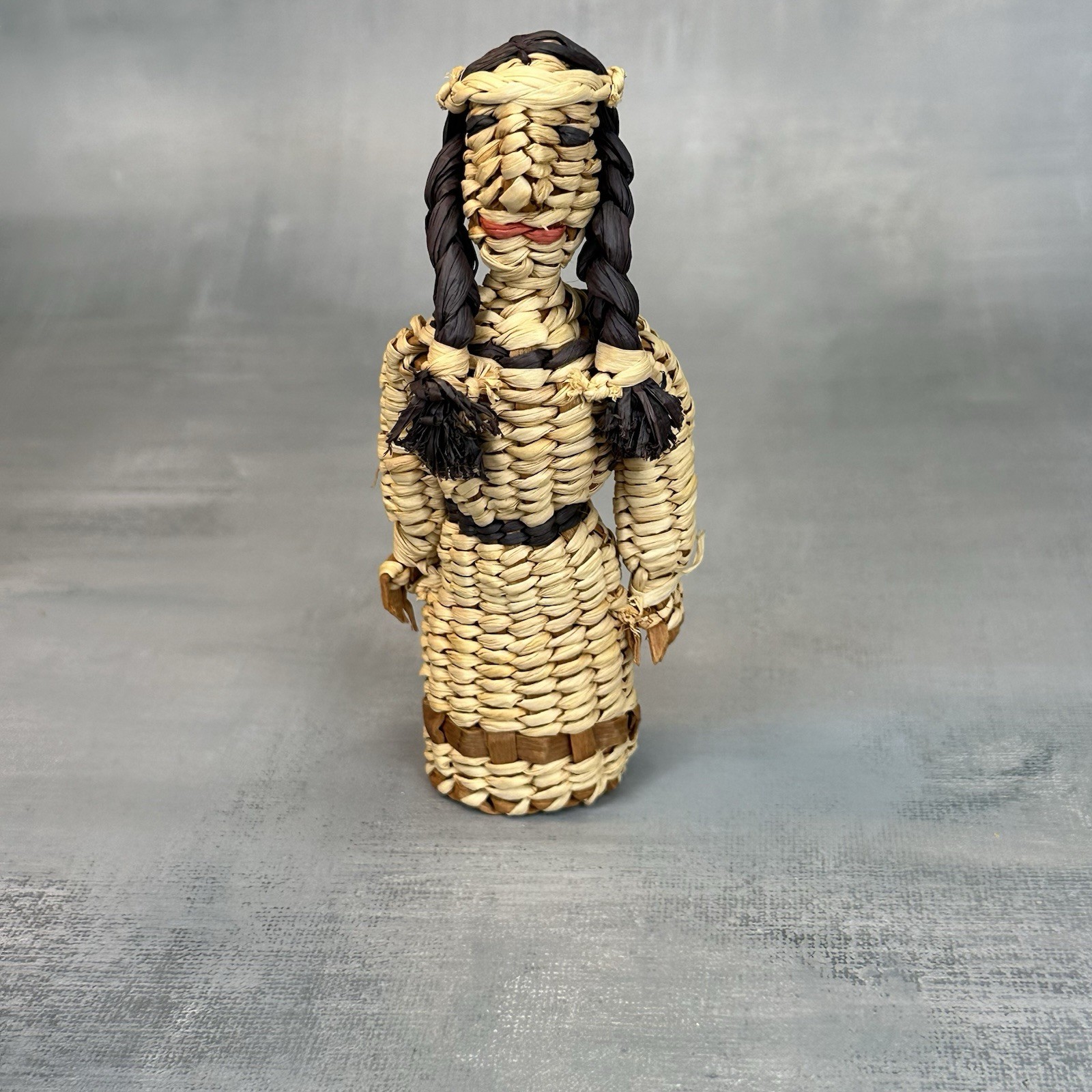 Vintage Native American Skokomish / Yakama Basketry Basket Doll Woman Dress 6”