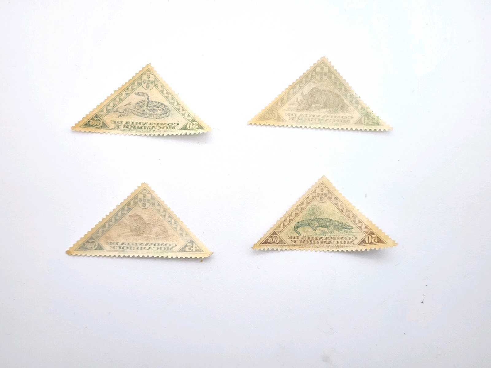 (4) Mozambique Triangle Postage Stamps- Mint - 30 - 40 - 45 - 50 MNH - Centavos