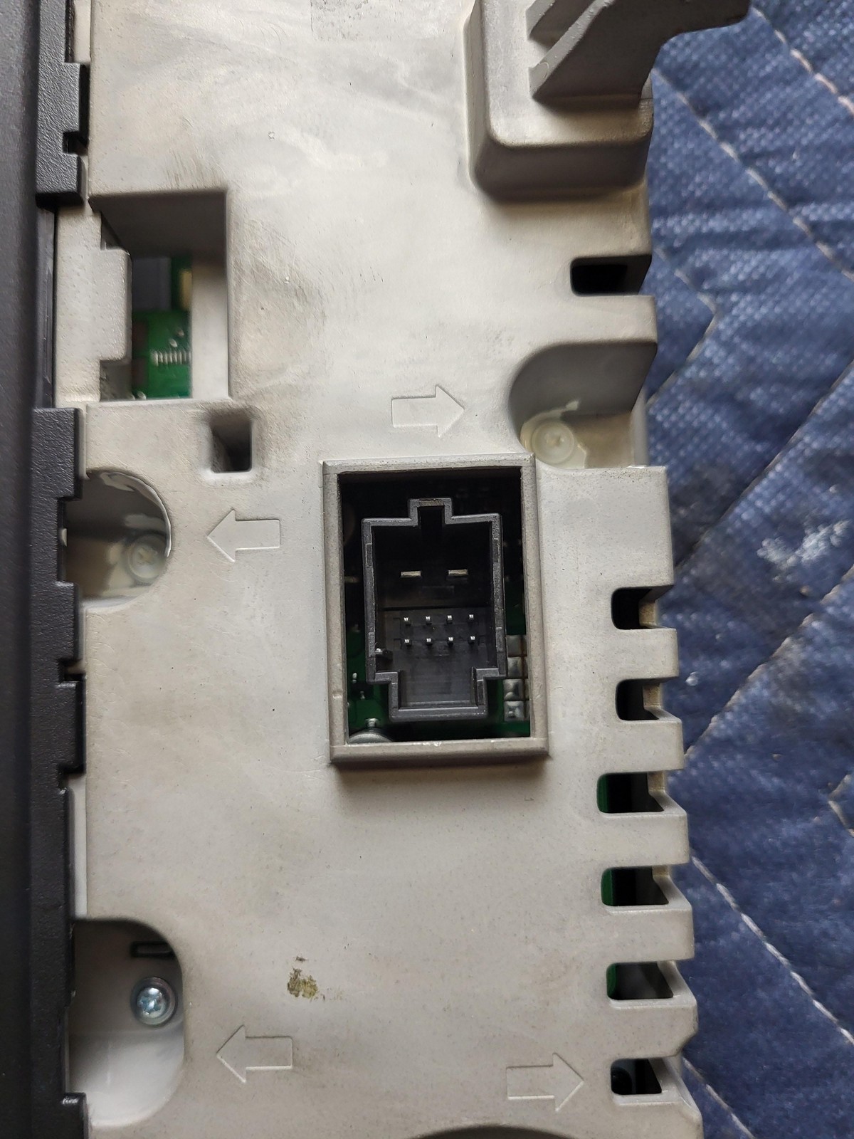 Used Oem Mercedes Info Display Screen 10.25" A2479001517 for 2022 GLB250 2.0 AWD