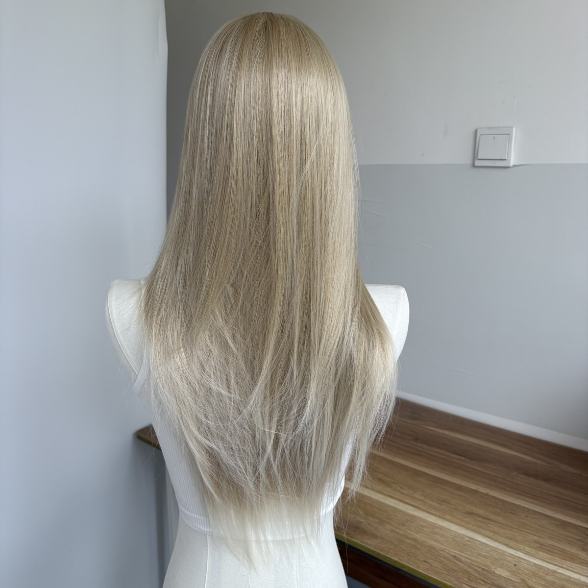 Cosplay Party Wigs With Bangs Highlight blonde Heat Resistant Hair Long Straight