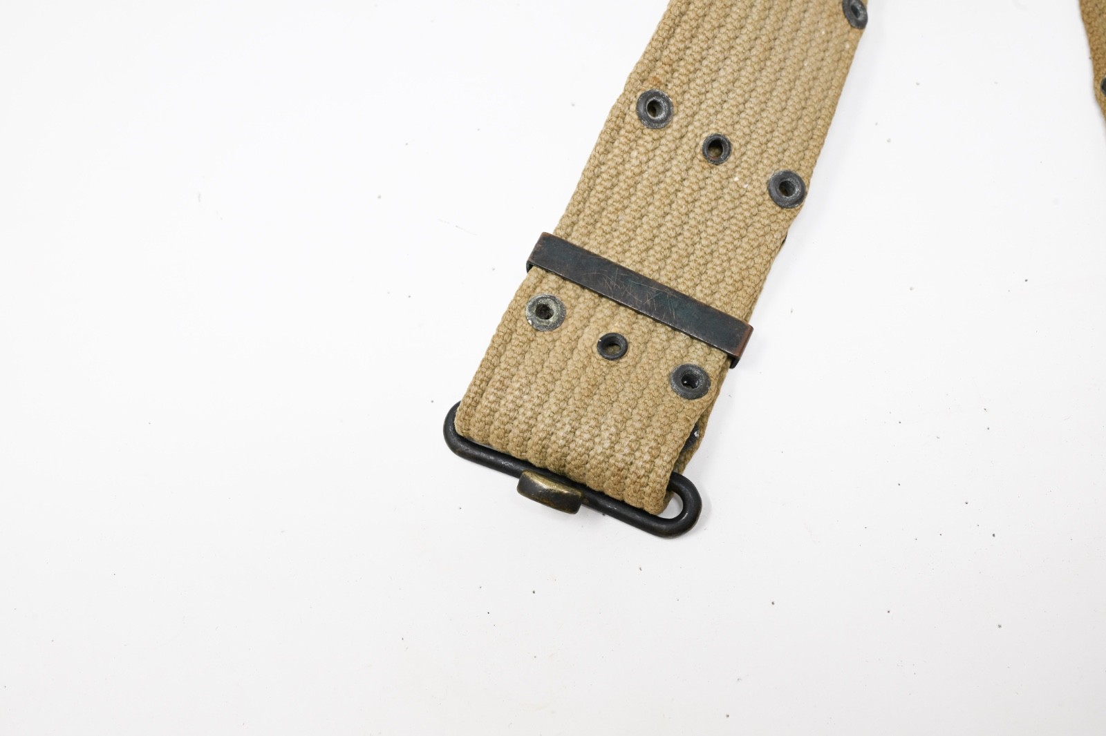 WWII US Army or USMC Pistol Belt Khaki Tan Original Field Gear Vintage