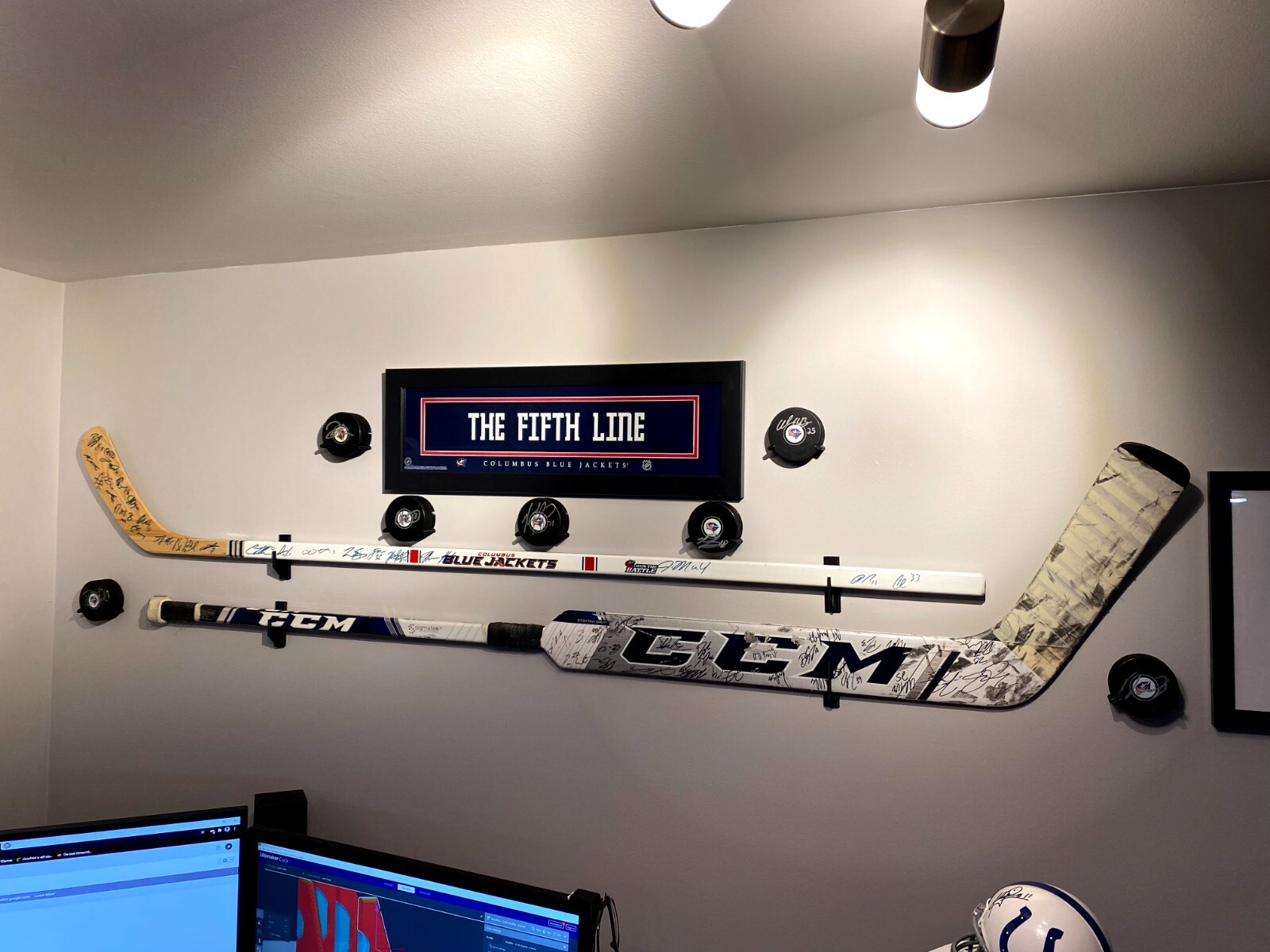 Hockey Skater Stick Wall Display Holder