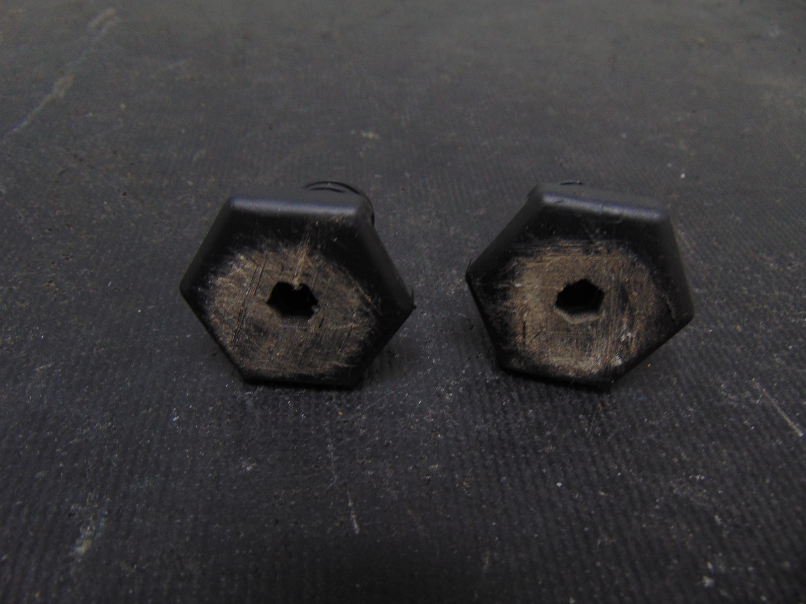 Frigidaire Range GCFG3070BFA Leveling Legs Qty 4 316272900