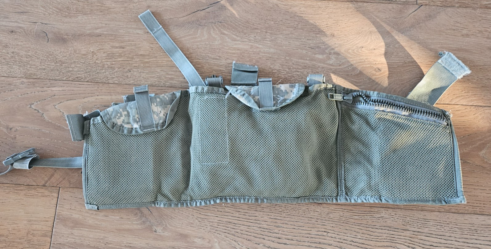 USGI ACU Digital Camo Tactical Assault Panel (TAP) Molle Chest Rig Vest Kit