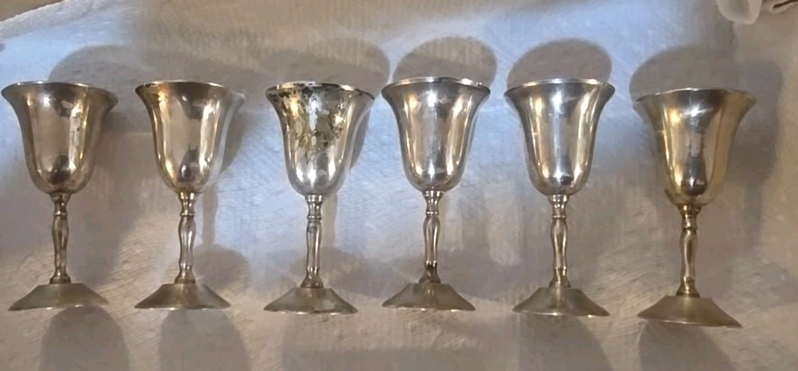 6 Vintage E.P.N.S. Silver Plated Wine Goblets, 3 1/2"Tall.