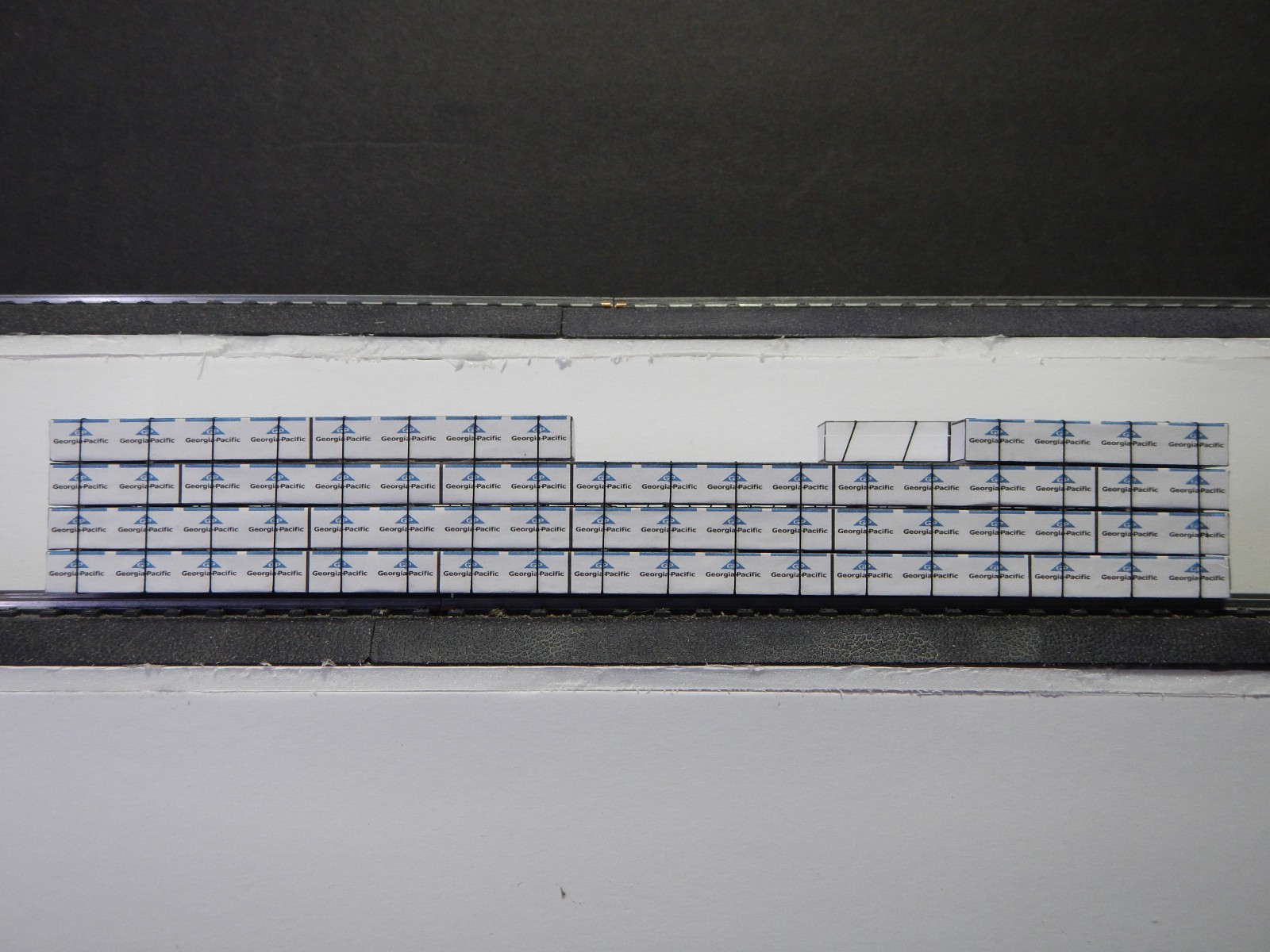 Ultimate Solid Maple Wrapped Lumber Load for HO Scale 72'/73' Centerbeam Cars