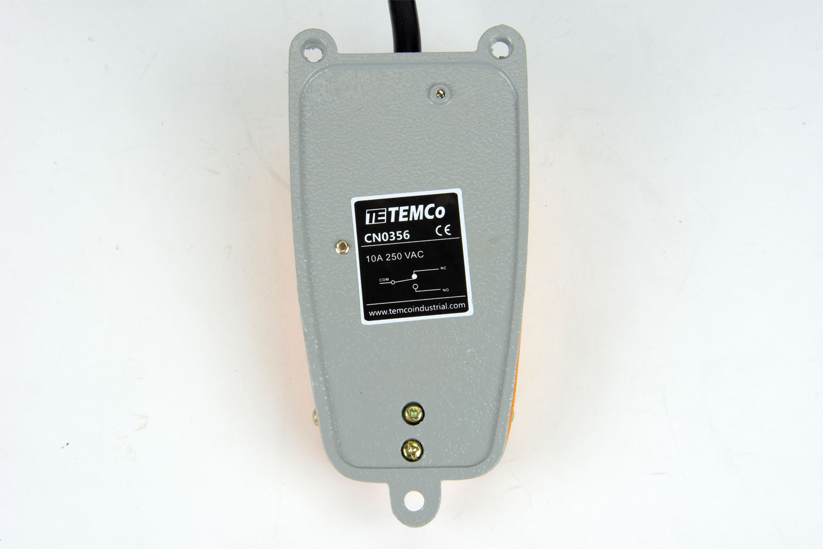 TEMCo Foot Switch Aluminum 10A SPDT NO Electric Power Pedal Momentary 10ft Plug