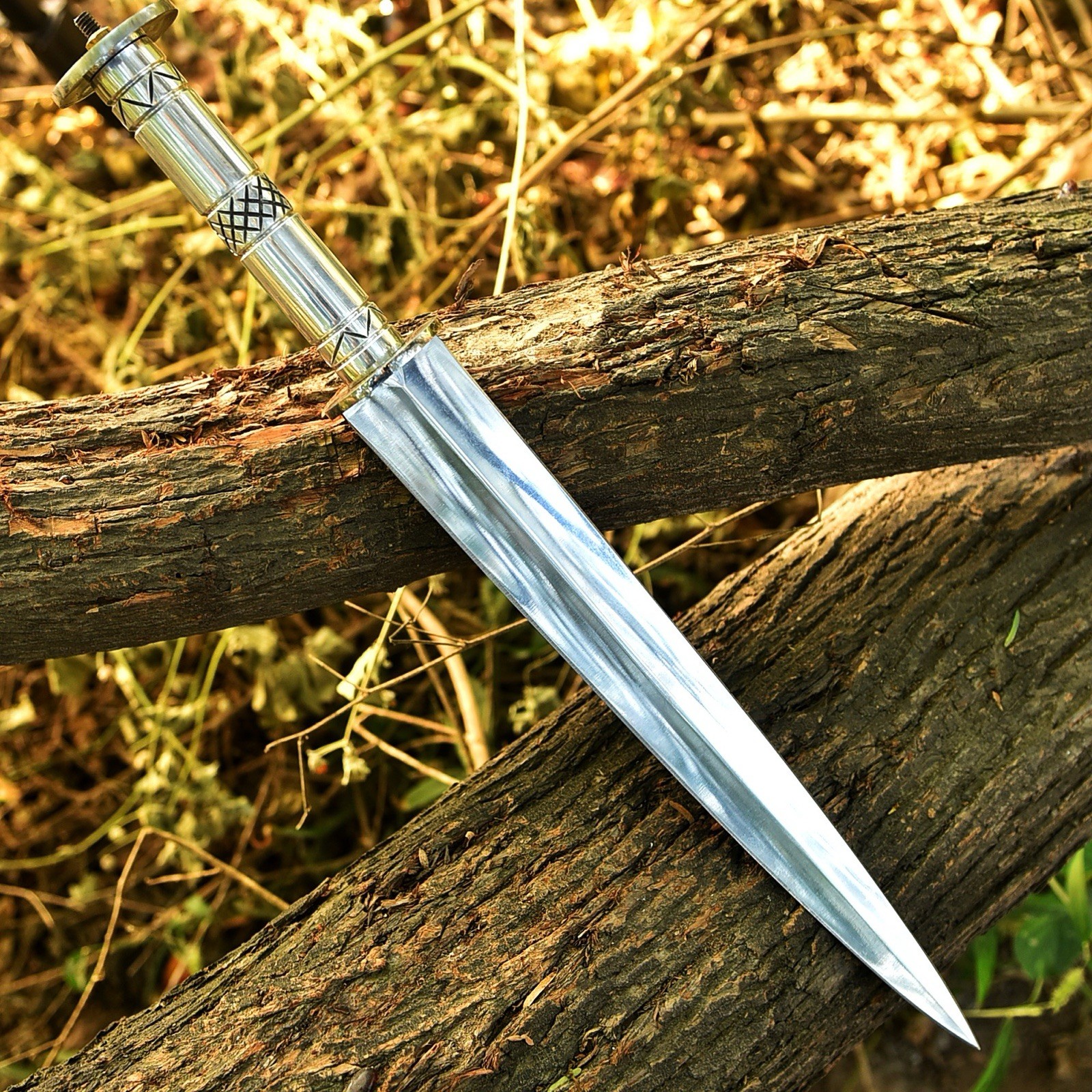 European Double Edge Sword dirk-style fighting blade With Leather Sheath
