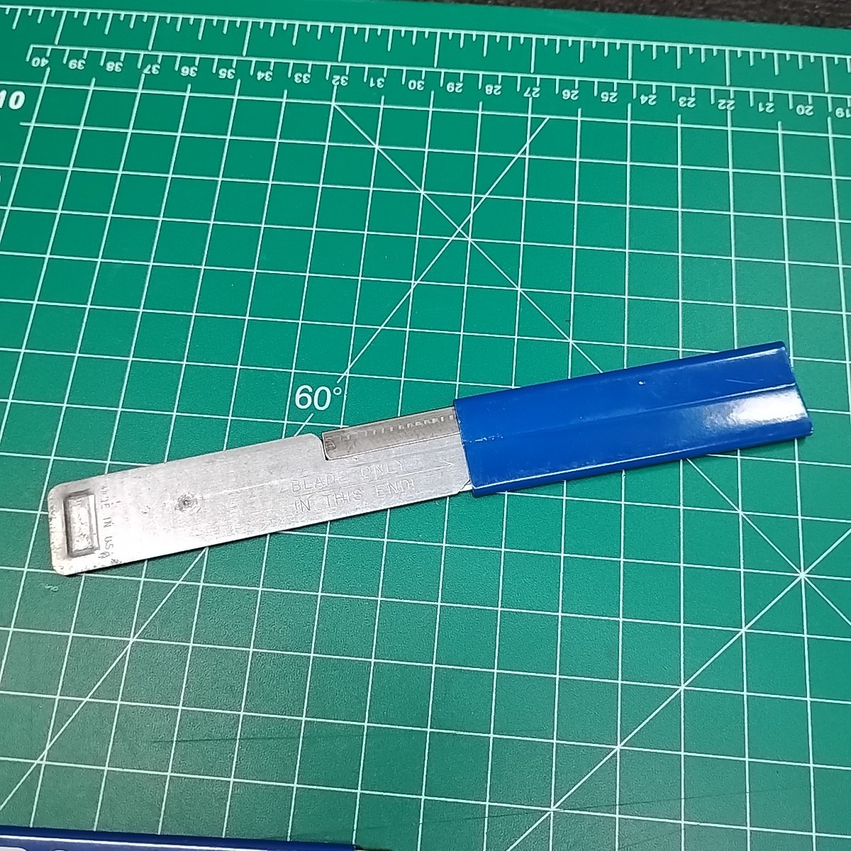 Vintage Lot of 3 Roadway Express Advertising Blue Retractable Box Opener Cutters