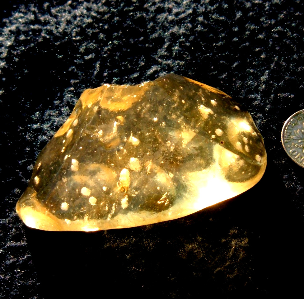 Libyan Desert Glass Meteorite Tektite impact specimen( 203 crt)Best ever AAAA+