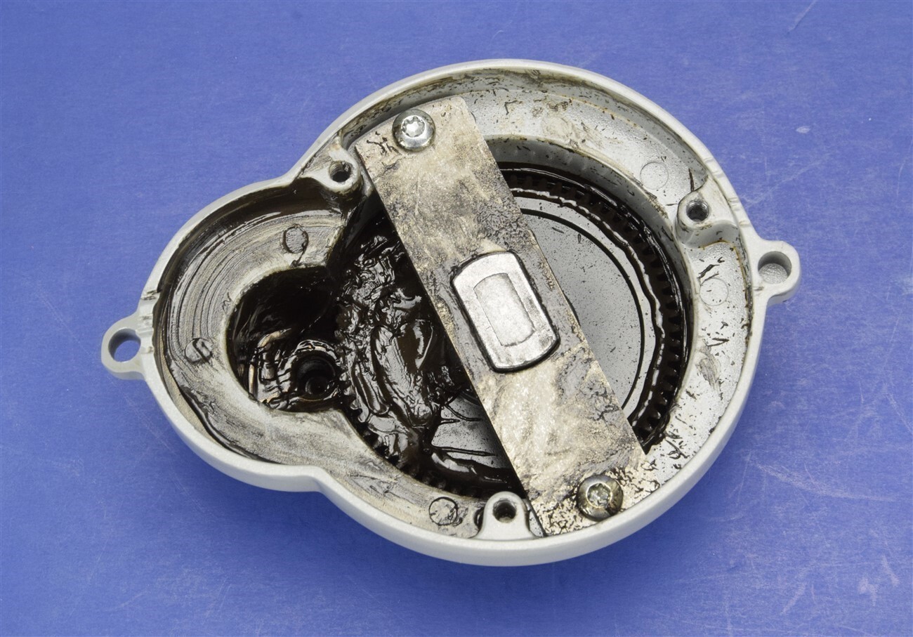 White Mountain REPLACEMENT GEAR HOUSING for 4 & 6 qt Electric Ice Cream Freezers