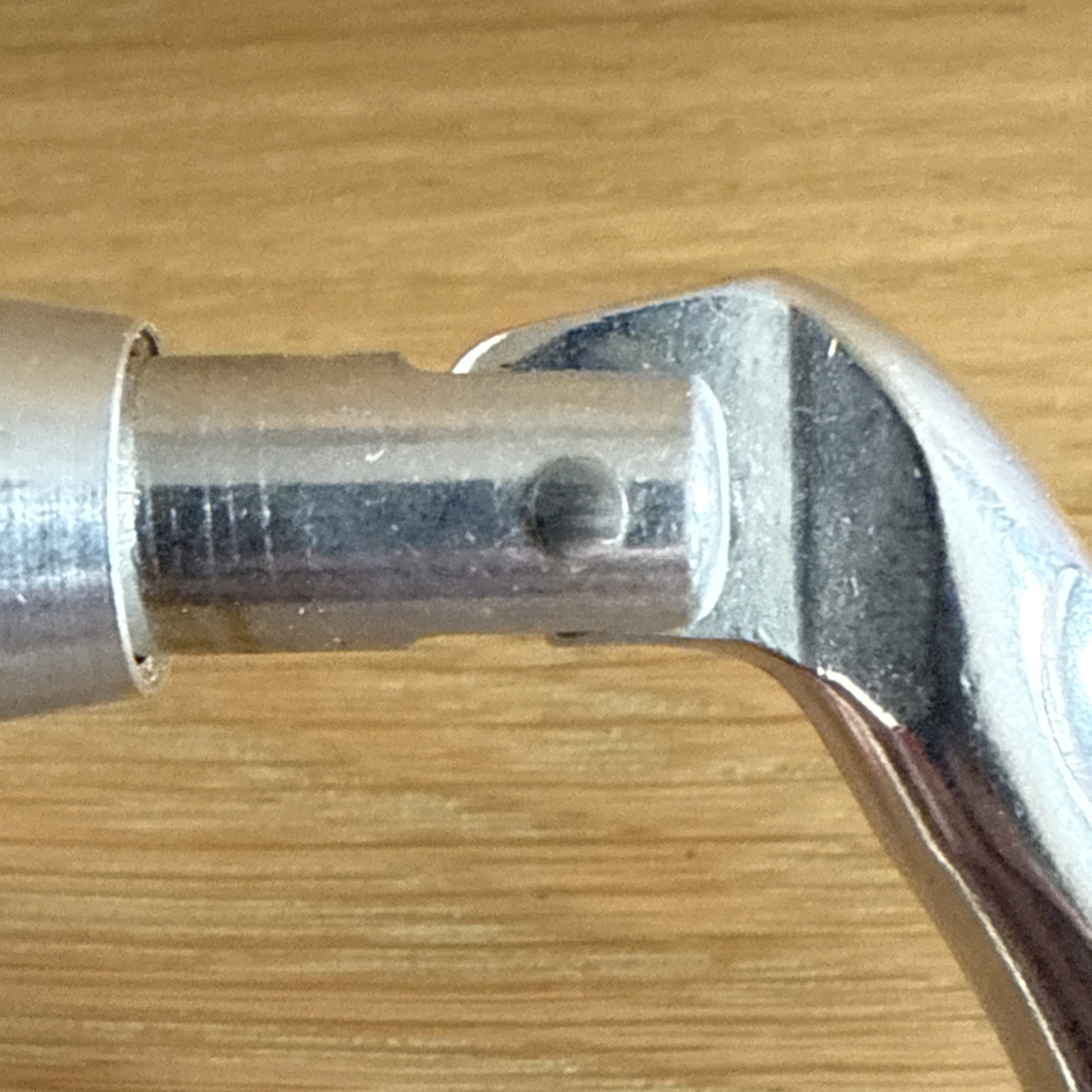 Omega USA D Carabiner Screw-Lock Aluminum kN 31/9/9 CE0082 – Climbing Clip