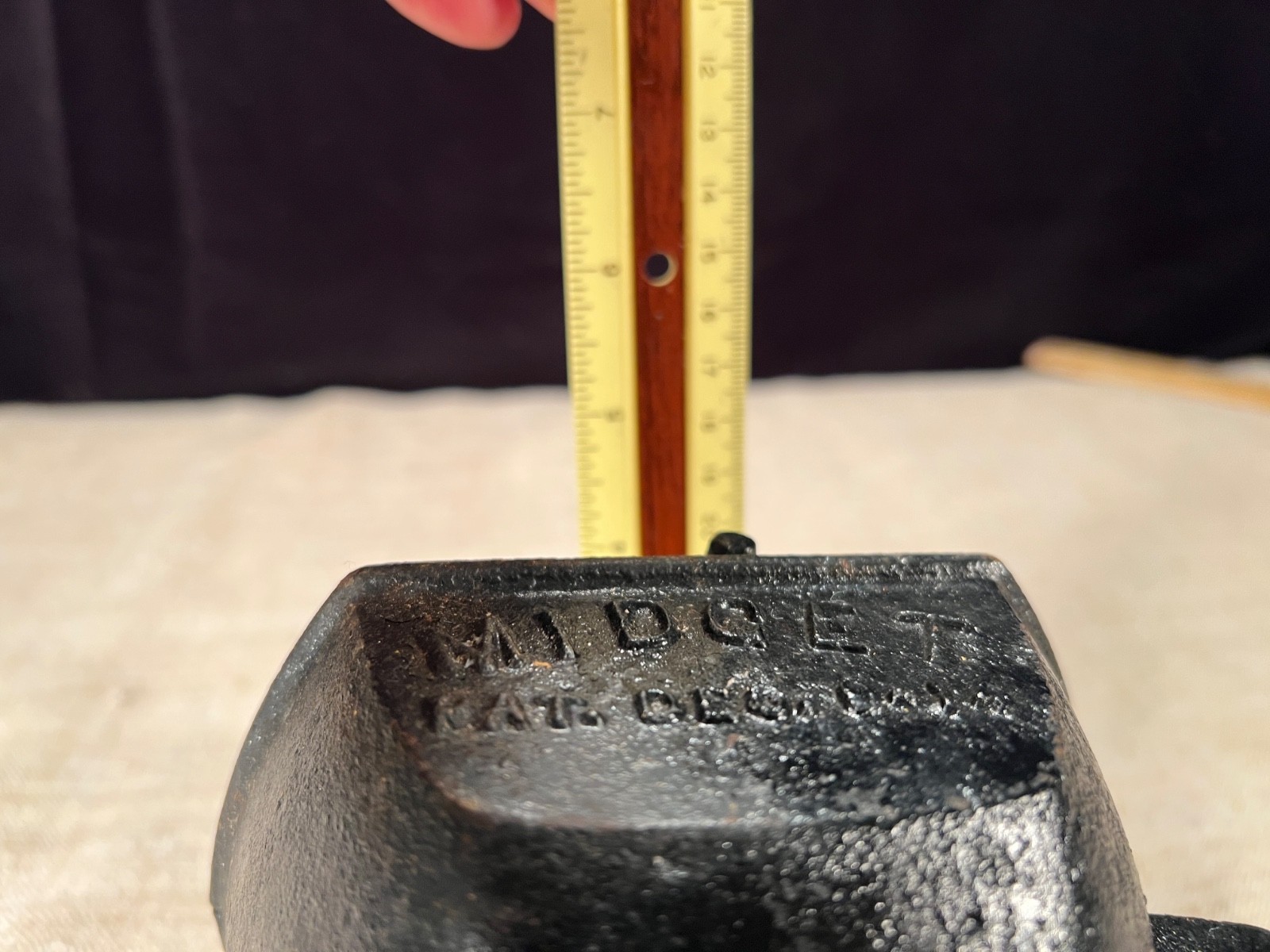 VTG/ATQ “Midget” Garden Seeder Pat Dec 9 14, Display only, doesn't not rotate