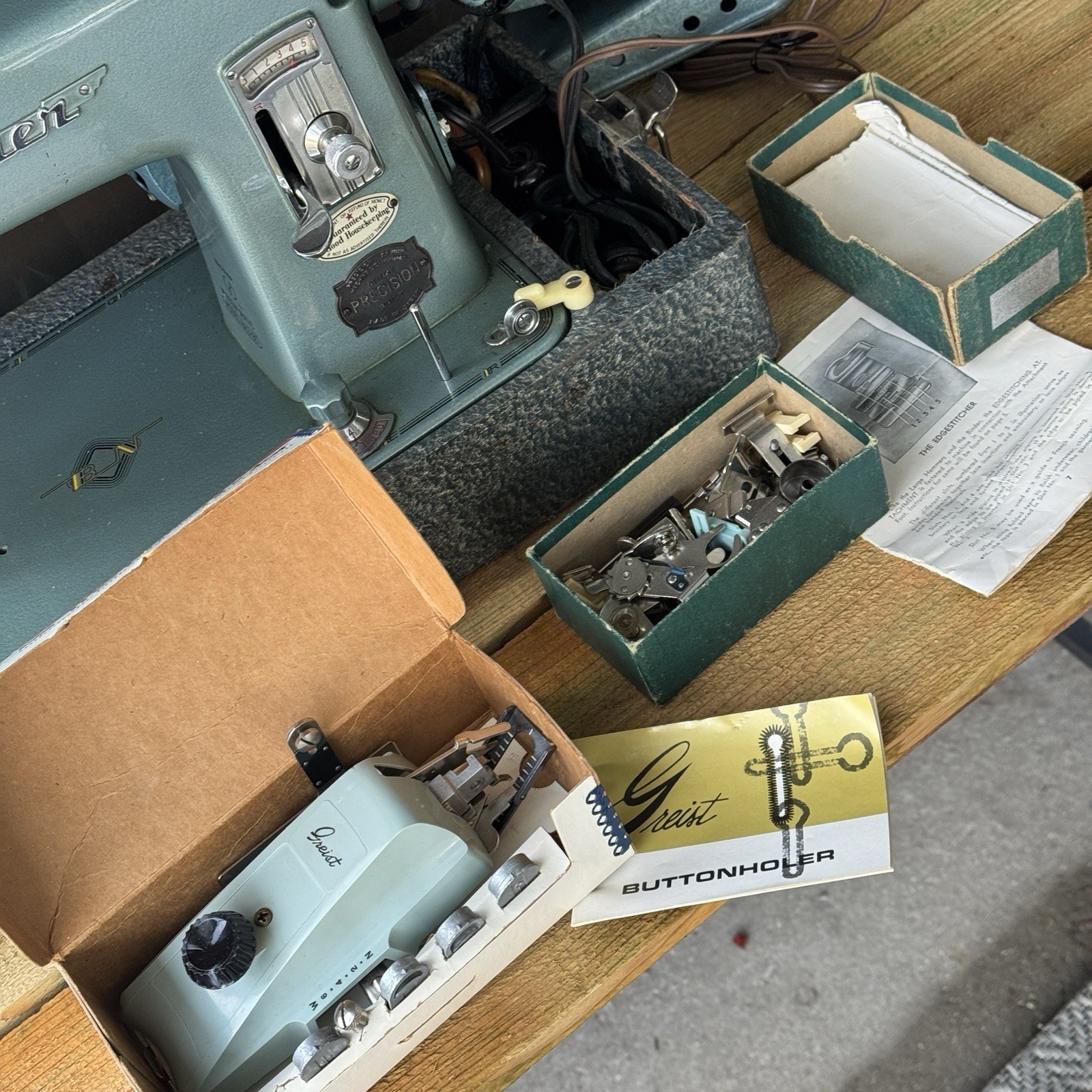 Vintage Sewing Machine Brother HA3-B5 ZigZag Beautiful W/Case & Accessories