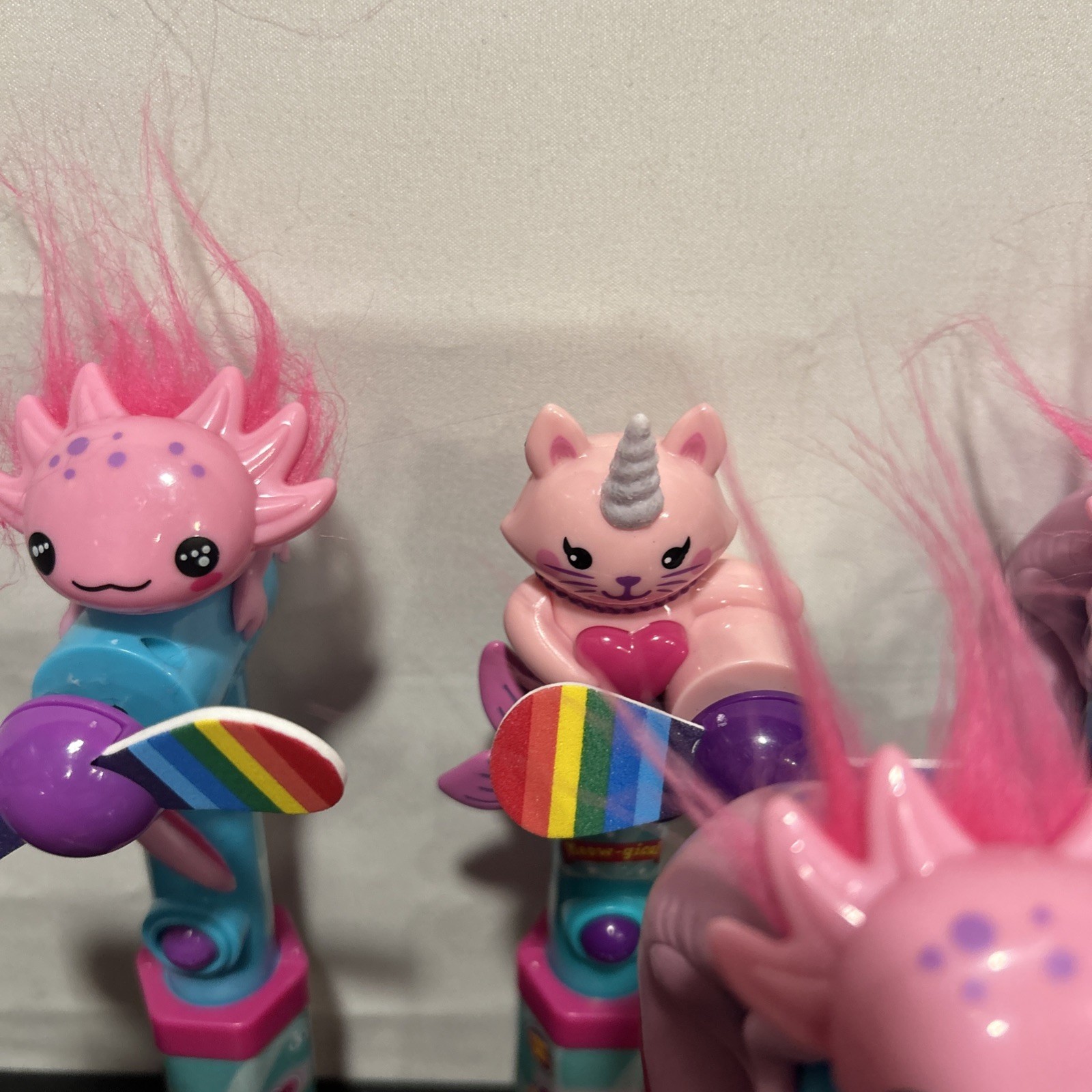 Sweet Squad Candy Fan Ages 3+ Axolotl & Unicorn Cat Mermaid Party Favors