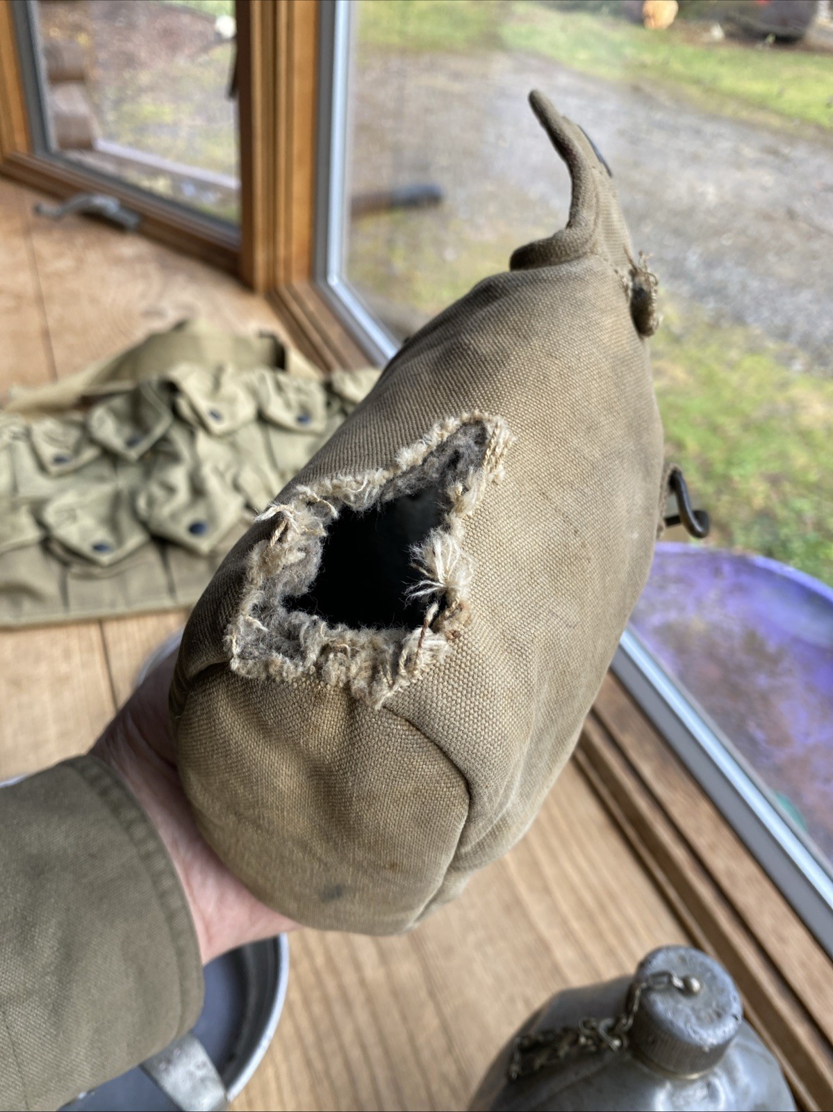 WW 1 Lot 1918 WWI- 11 POCKET GRENADE VEST W/1918 Mess Kit & Knife/Canteen & Cup