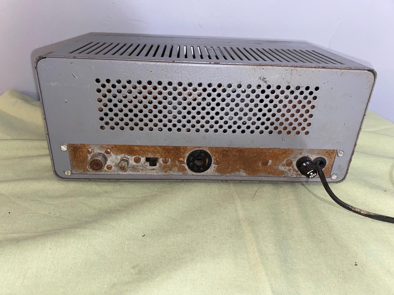 Knight T-60 Ham Radio Transmitter Mono Band AM CW Gray Black