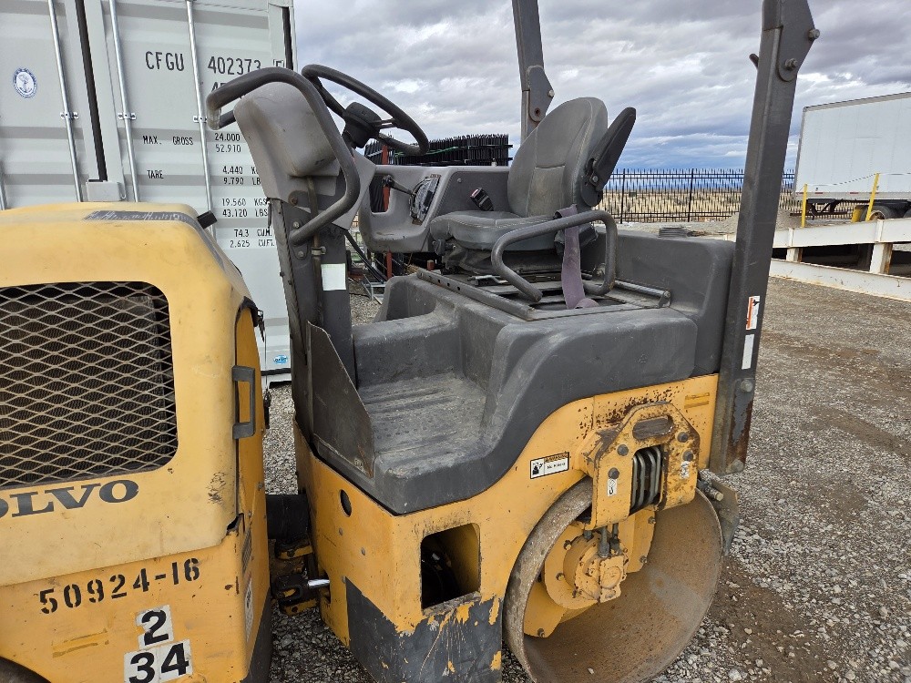 2011 Volvo DD29 Double Drum Roller Asphalt Paving # 4650