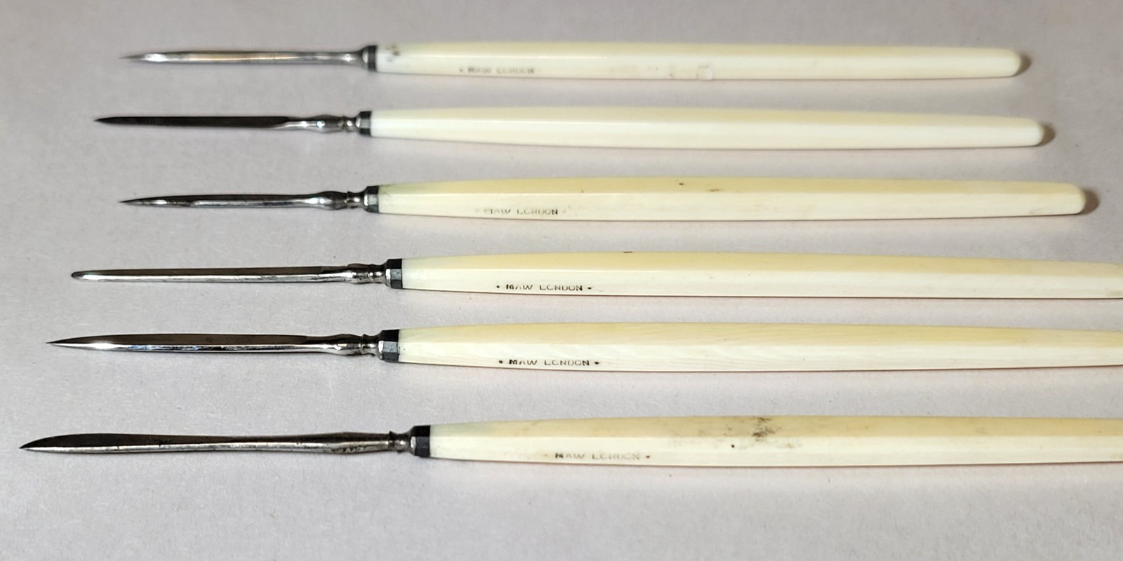 1870's S. Maw Son Thompson 6-Scalpel Surgical Set, Case Antique Medical Tools