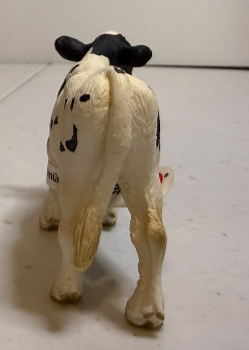 SCHLEICH 13634 Holstein Calf Cow Farm Life Figure Figurine NWT NEW