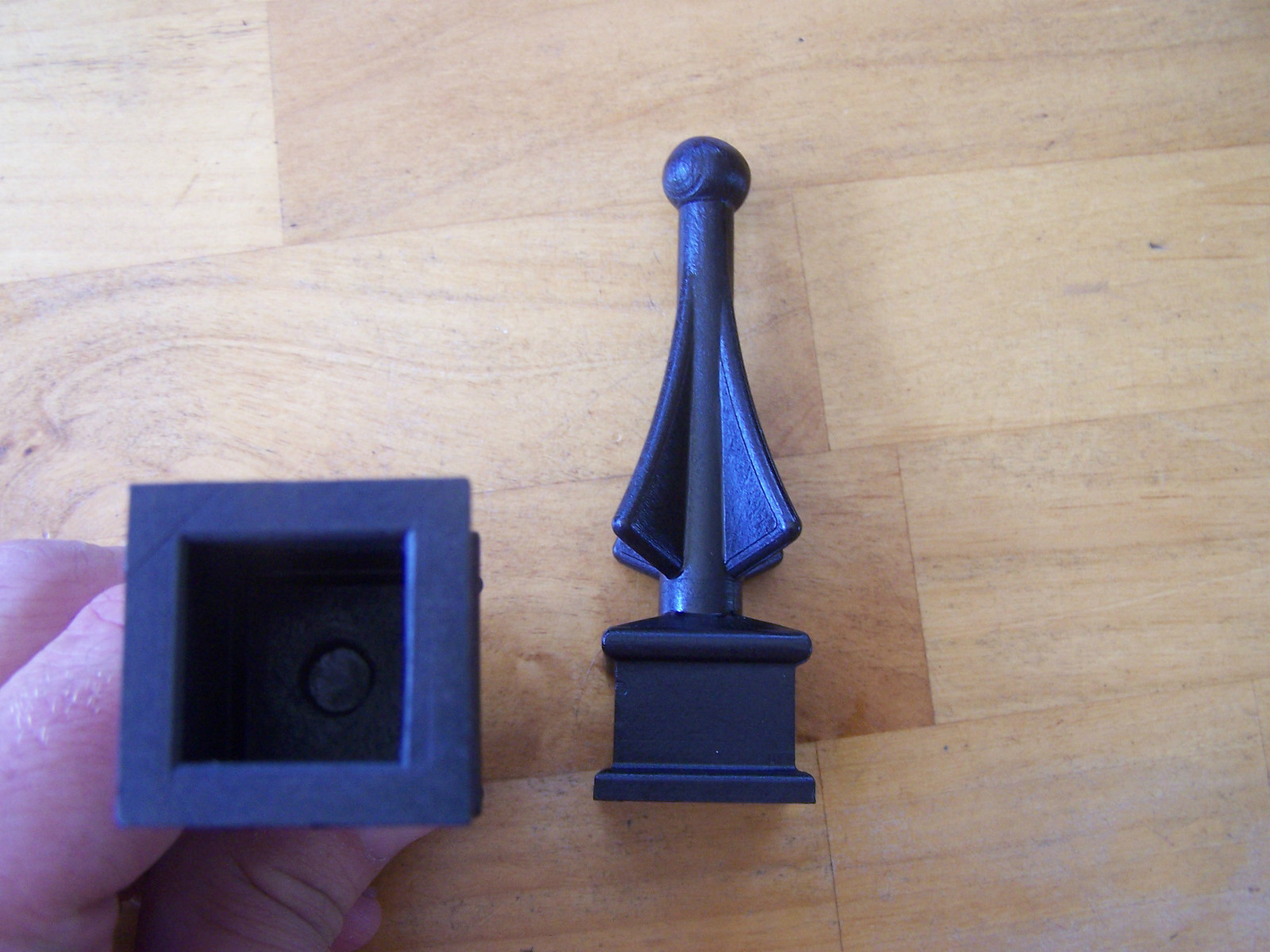 Lot of 50 Black Plastic  3/4 inch picket fence finials