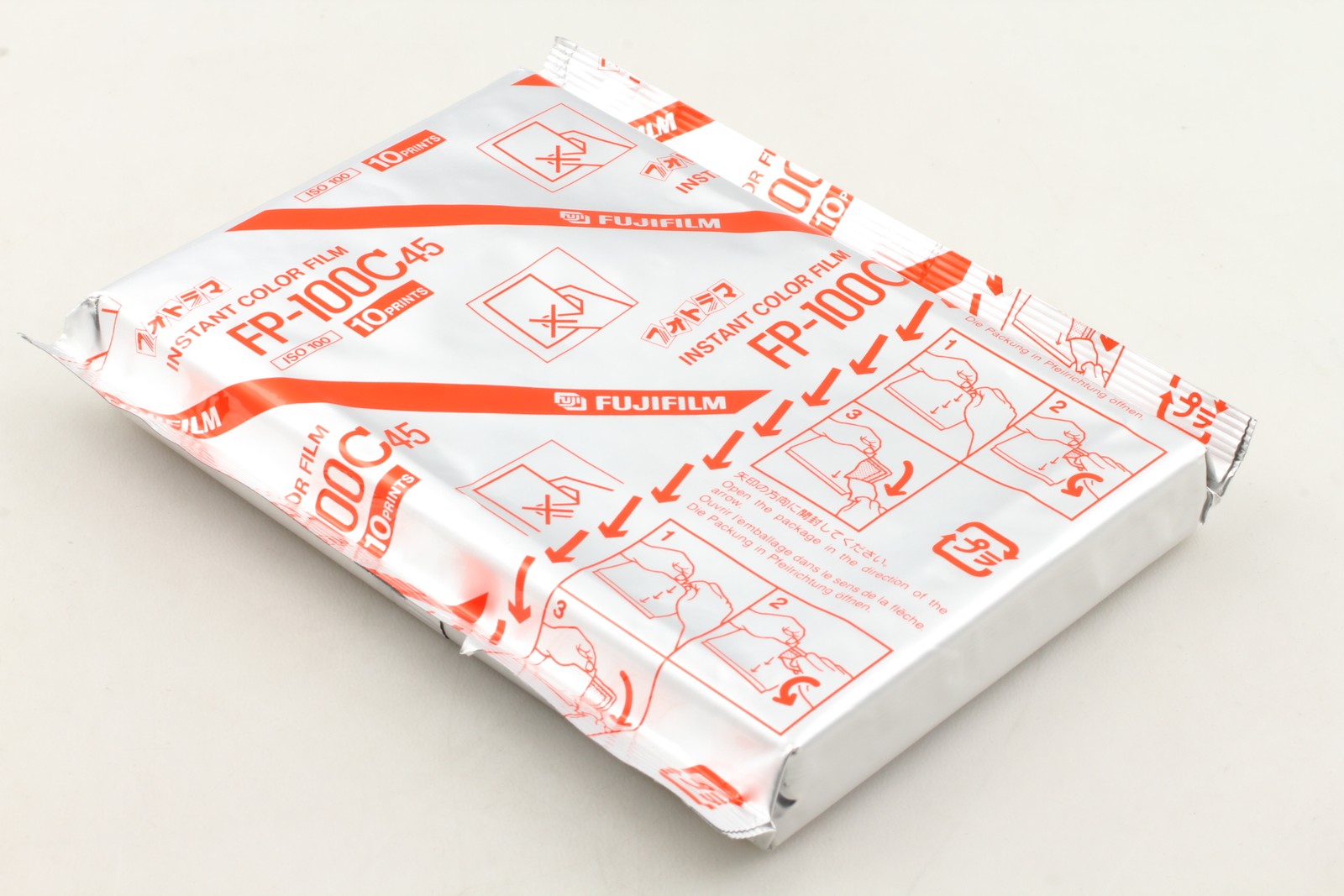 [Unused] Fujifilm Fuji FP-100C 45 Instant Color Film Expired 2006/5 From JAPAN