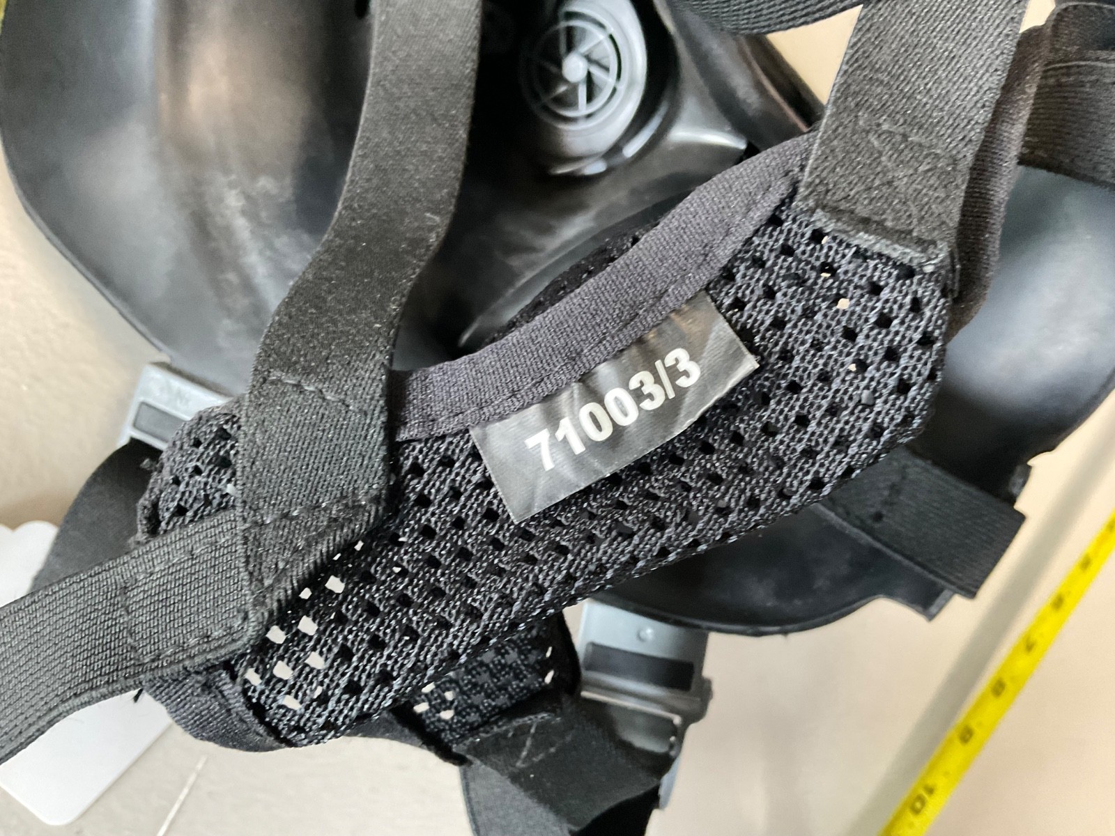 avon pc50 gas mask, clear goggles , with pouch . military grade