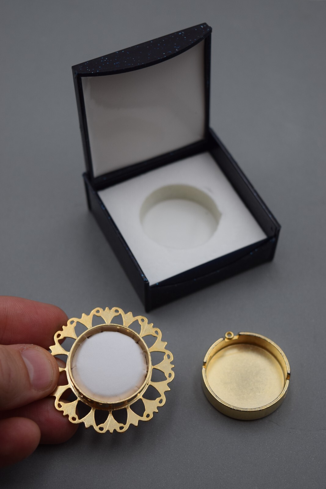 Large Relic Theca, Gold Plated Reliquary - Saint Relic Theca with Case (F)