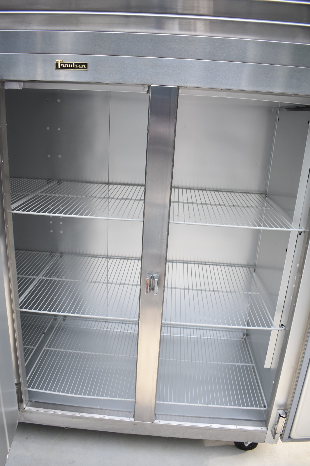 2019 TRAULSEN G30011 3 DOOR REACH IN REFRIGERATOR (3) SOLID DOORS