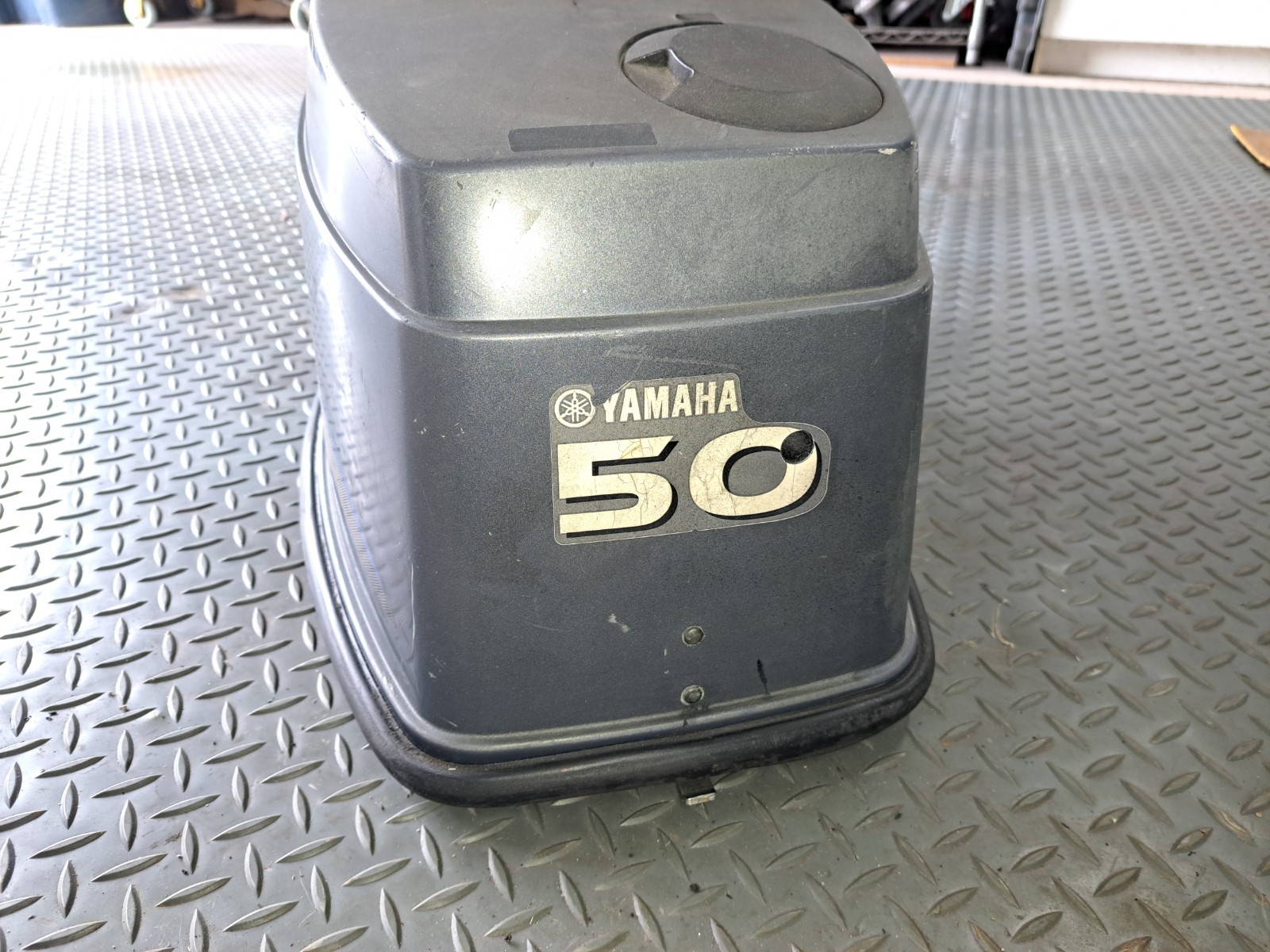 YAMAHA 40 50 HP 2 STROKE HOOD COWL COWLING COVER 62X-42610-60-4D