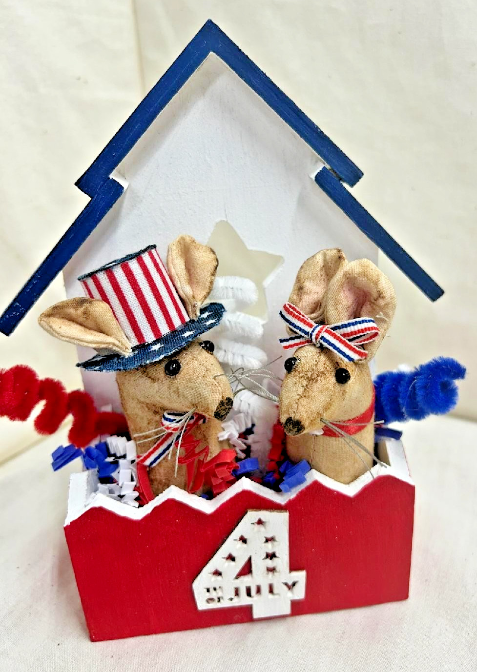 Fourth of July/Patriotic/Primitive/Farmhouse/Red-White-Blue/House
