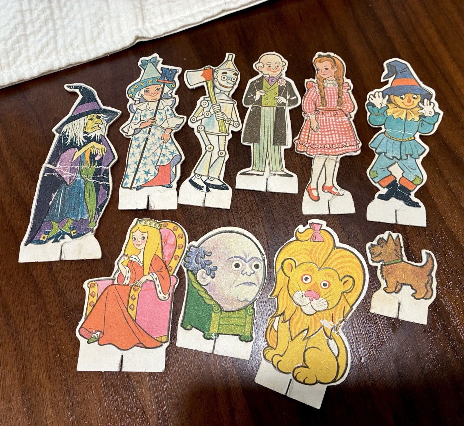Rare 1960s Wizard of Oz Die Cut Figures Dorothy Glinda Witch Lion Oz Tinman Toto