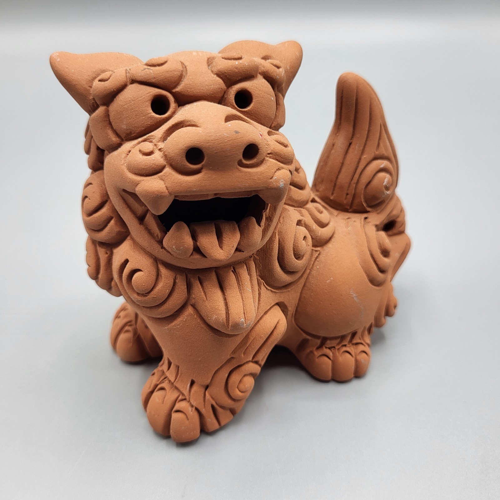 Set of 2 Okinawan Shisa Foo Dog Guardian Lions Figurines Terra Cotta Clay 3.5"