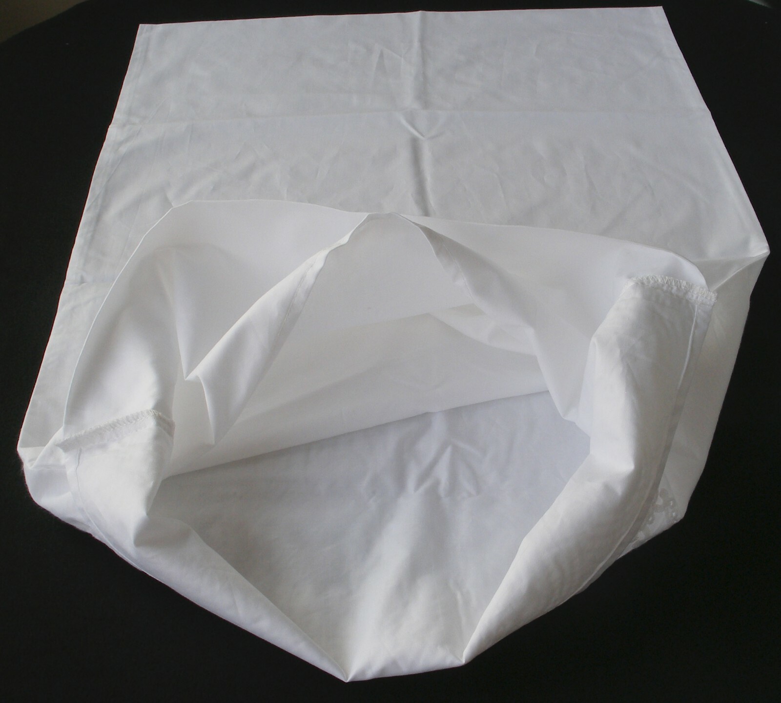 New White Cotton Sateen EmbroideryLace PillowCases Standard Queen King Pair M2#