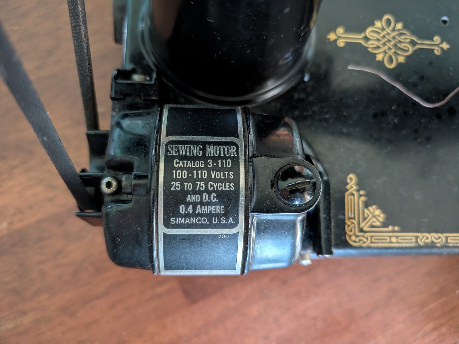 Vintage 1936 Singer Featherweight Sewing Machine 221 W/Case & Peddle Scroll face