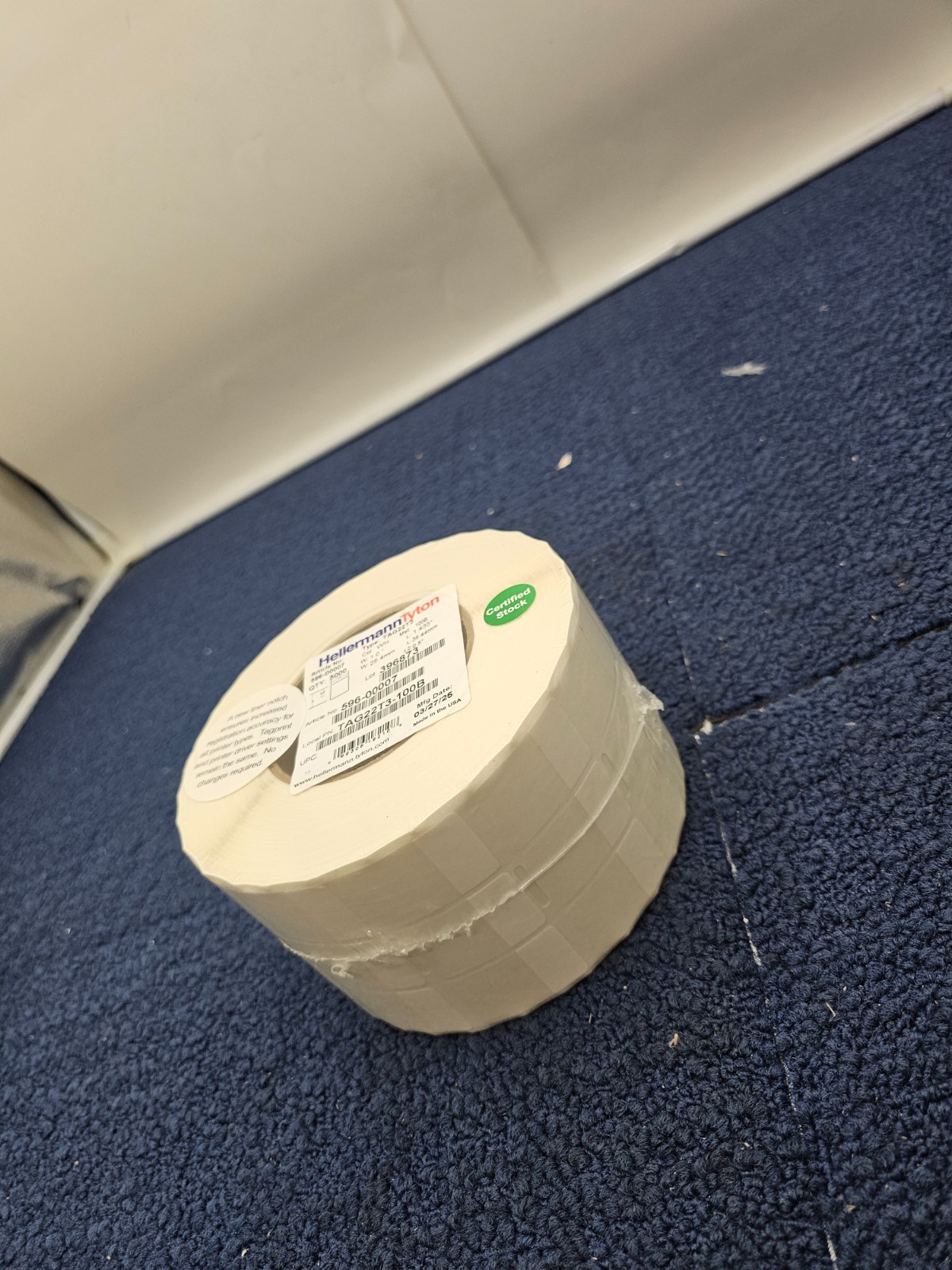 HellermannTyton TAG22T3-100B Thermal Self Laminating Labels 1" x 1.435"